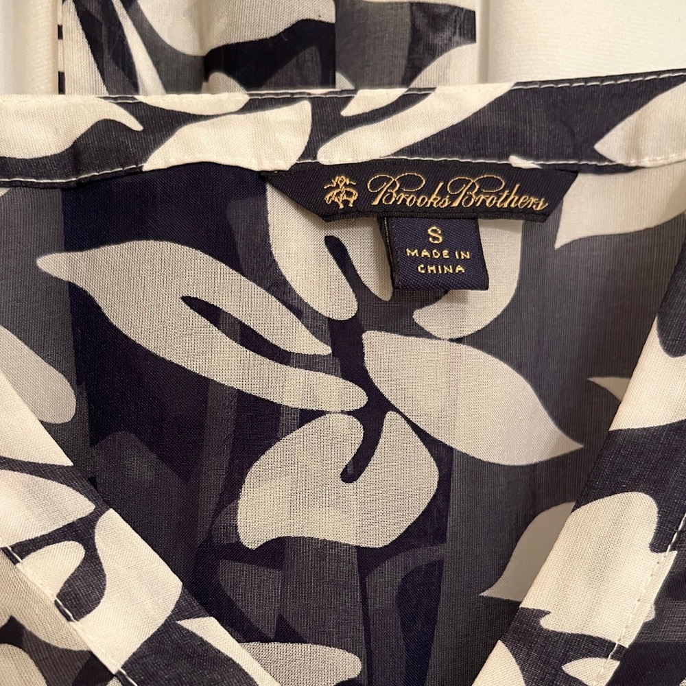 brooks brothers navy blue floral sheer cover up tunic